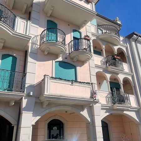 Villa Rosanna - Кастель-ді-Сангро Екстер'єр фото